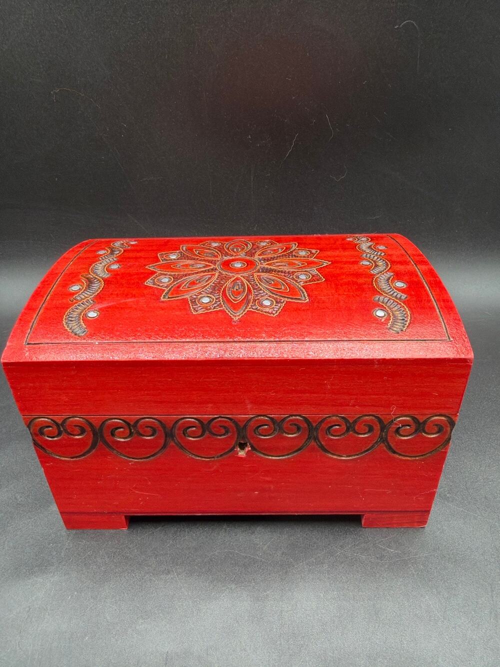 Hand Carved Red Wooden Jewelry Trinket Box Locking Hinged Lid Floral Design 6”